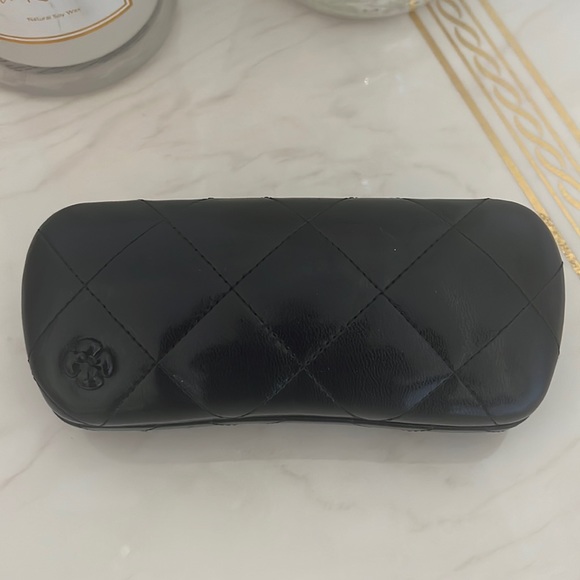 CHANEL Accessories Chanel Eyeglass Case Signature Leather Quilt